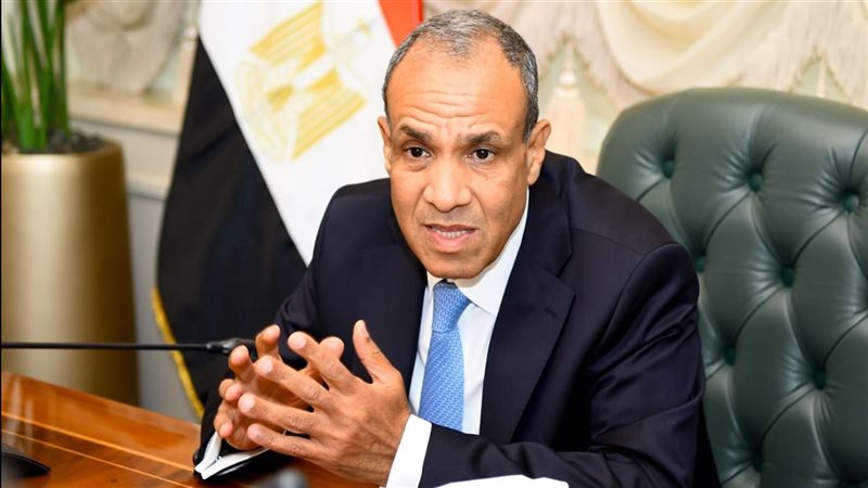  الدكتور بدر عبد