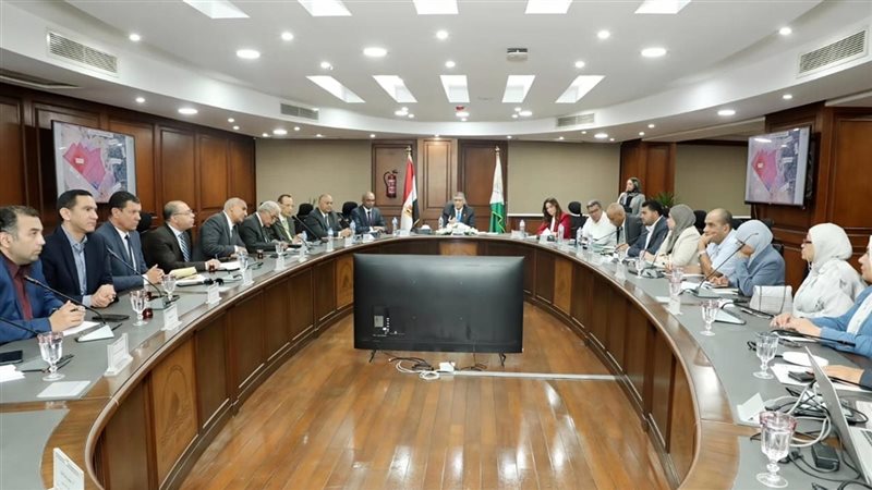 لقاء محافظ الجيزة