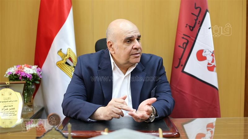 د. عمر عزام وكيل