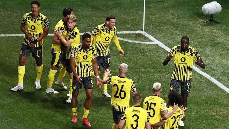 بوروسيا دورتموند،