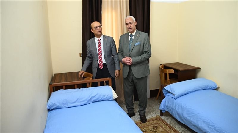 مبنى الإسكان الفاخر