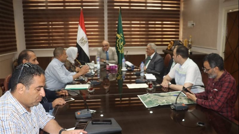 محافظ القليوبية خلال
