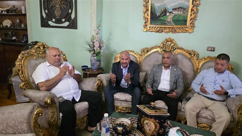 نقابة البترول تقدم