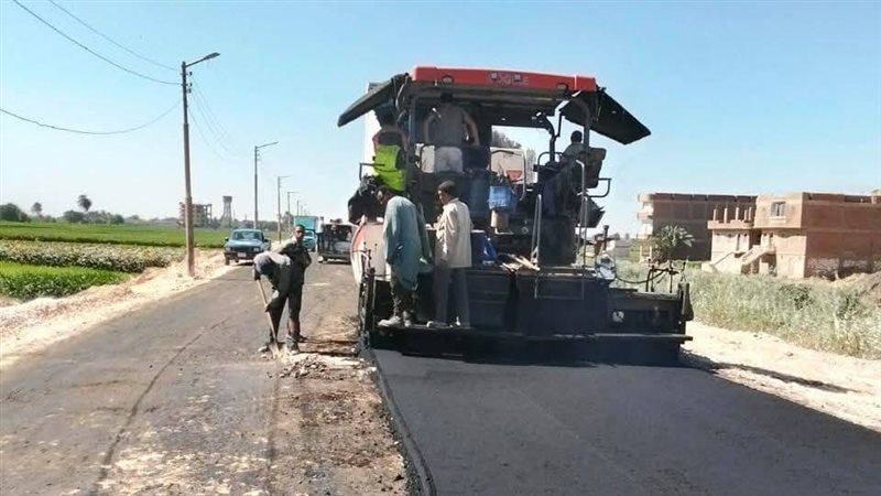رصف طريق دشلوط بأسيوط،فيتو