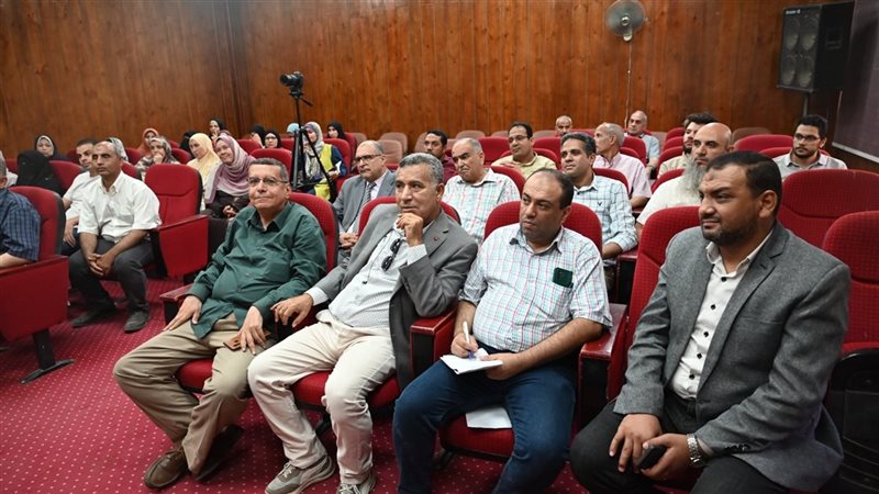 ندوة، فيتو
