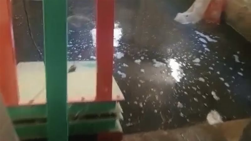 مياه الصرف تغرق قرية