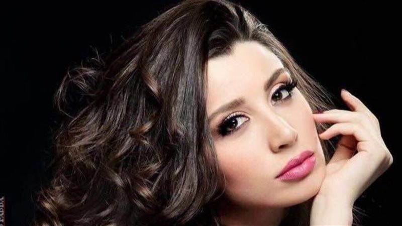 سارة التونسي، فيتو