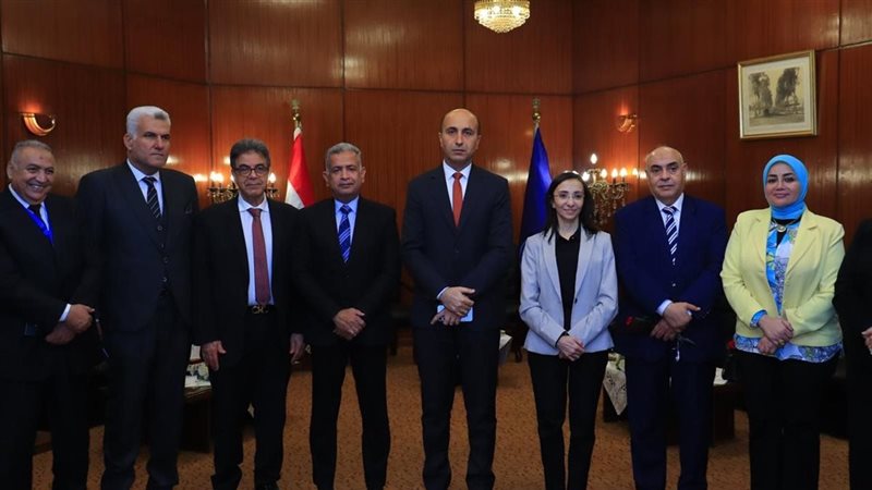 محافظ البحيرة ورئيس