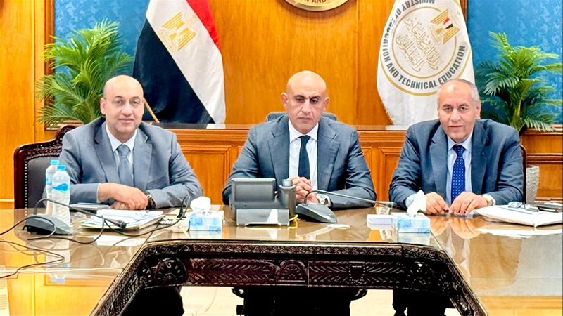 محمد عبد اللطيف وزير