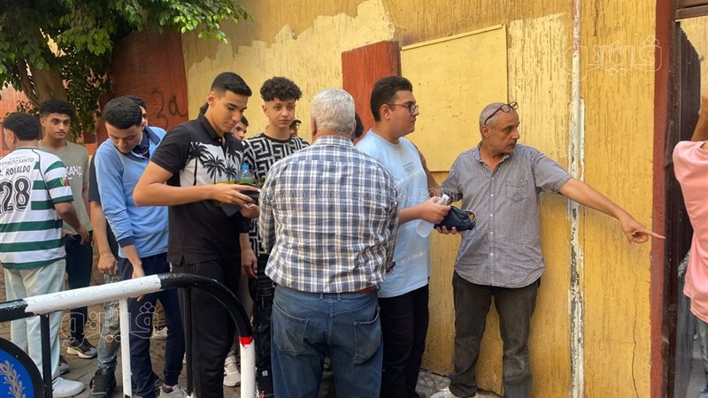 دخول طلاب الثانوية