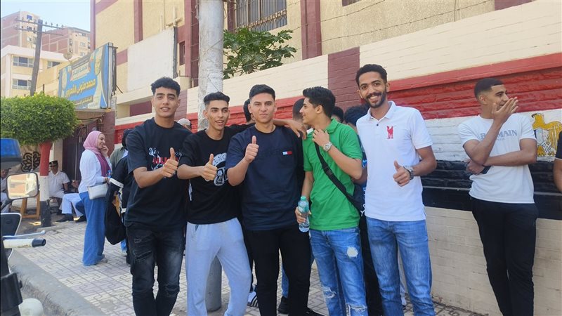 طلاب الثانوية العامة