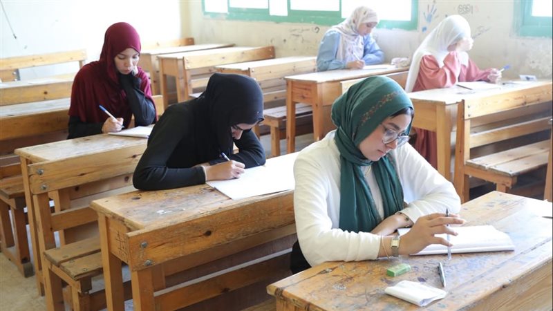 بدء امتحانات النقل