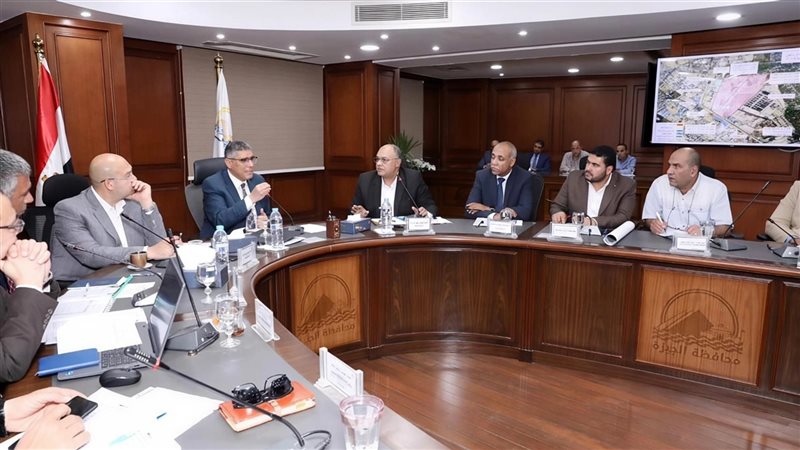 اجتماع محافظ الجيزة