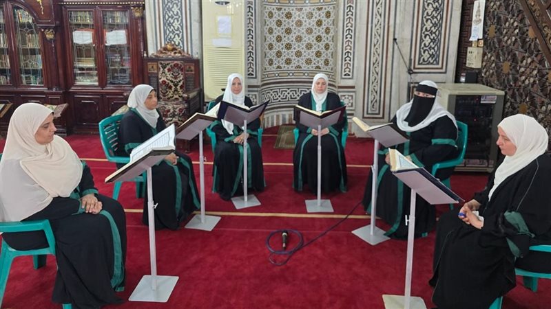 لقاء الواعظات، فيتو