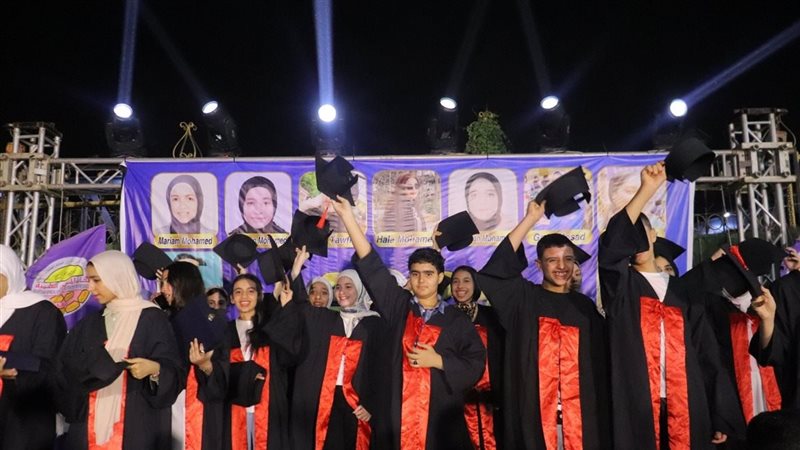 تكريم اوائل الاعدادية