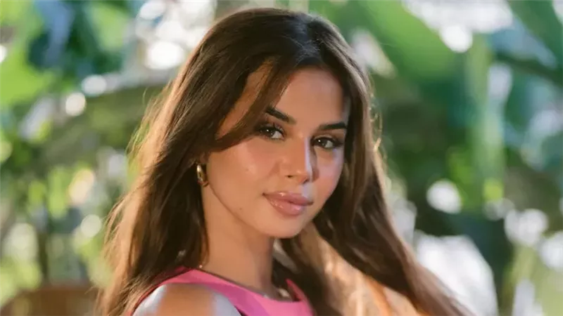 منة عرفة، فيتو 