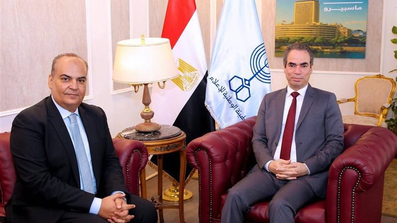 المسلماني وحازم أبو