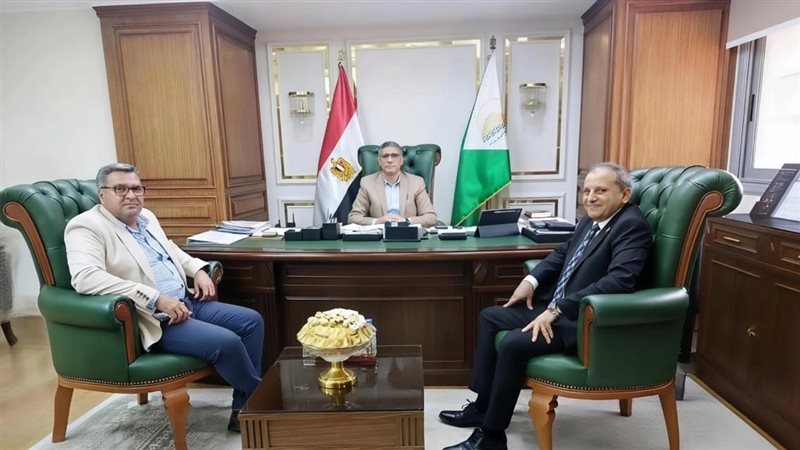 اجتماع محافظ الجيزة