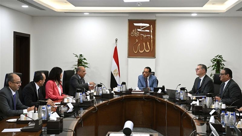 اجتماع برئاسة الدكتور