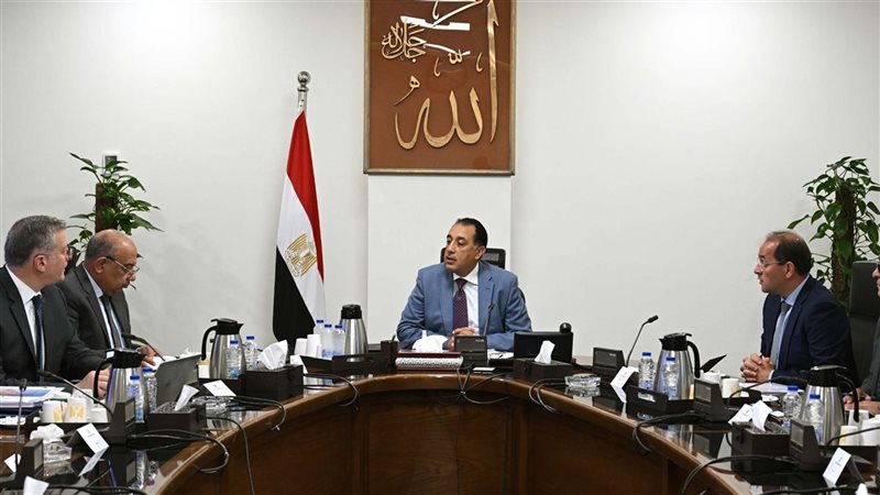 اجتماع برئاسة الدكتور