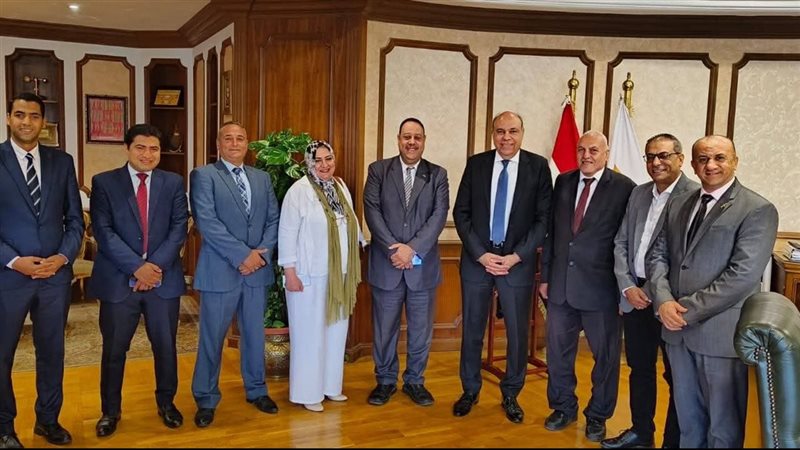 وزير الطيران المدني