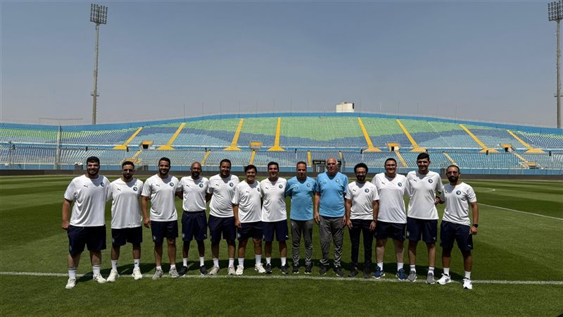بيراميدز، فيتو