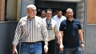 رئيس 