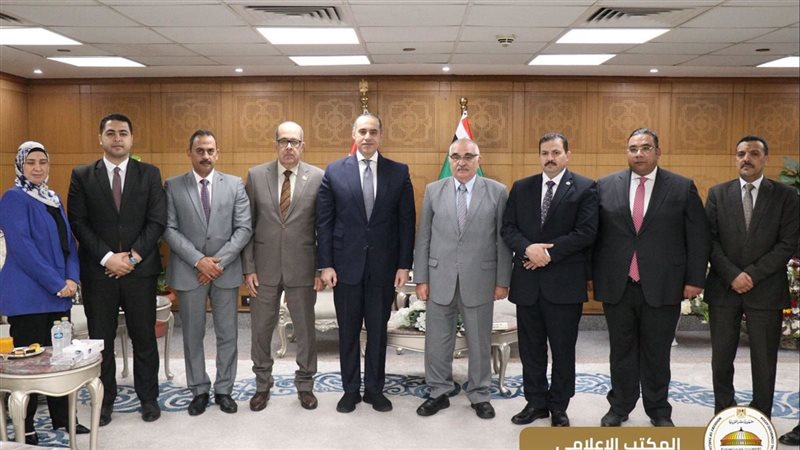 لقاء وزير الشئون