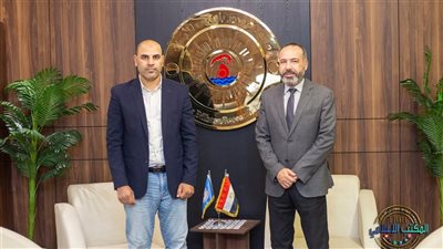 تعاون بين 
