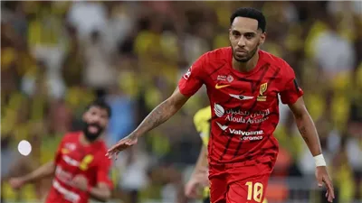 صدمة بالقادسية بعد رفض أوباميانج الانتقال للدوري السعودي 