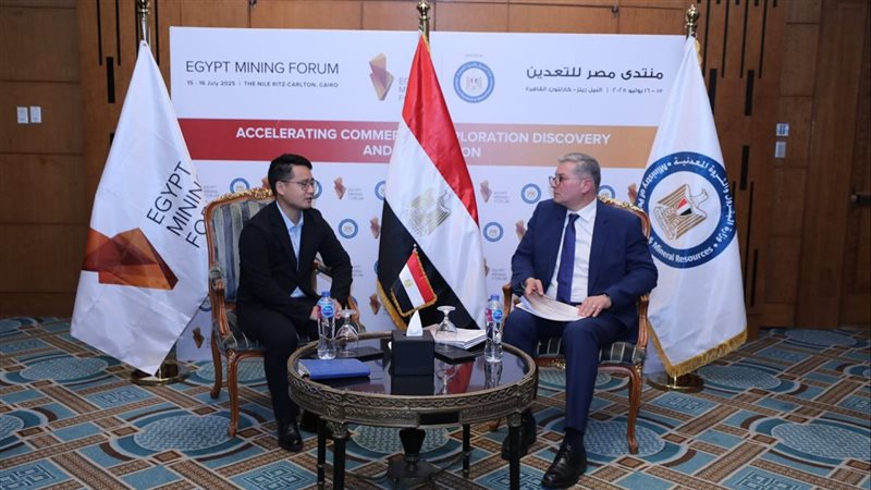 وزير البترول خلال