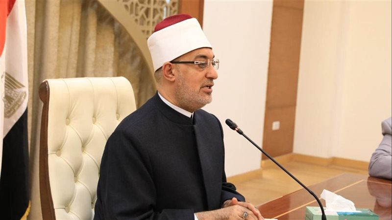 الدكتور نظير عياد،