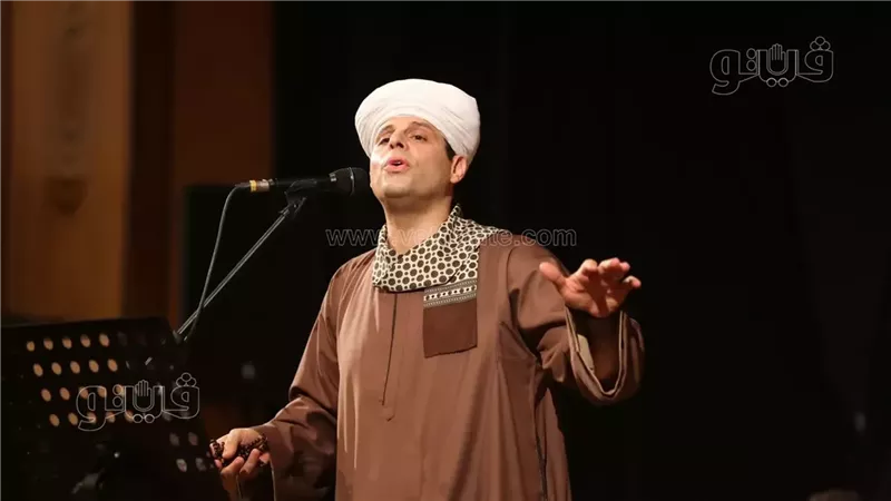 المنشد محمود التهامي،