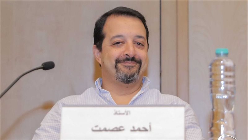 أحمد عصمت، استشاري