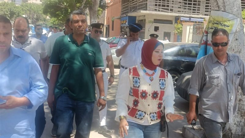 حملة مكبرة لإزالة