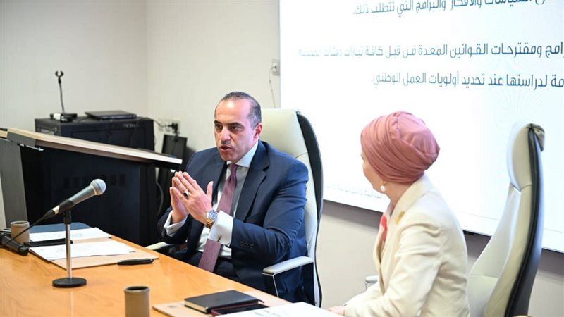 وزير الشؤون النيابية،