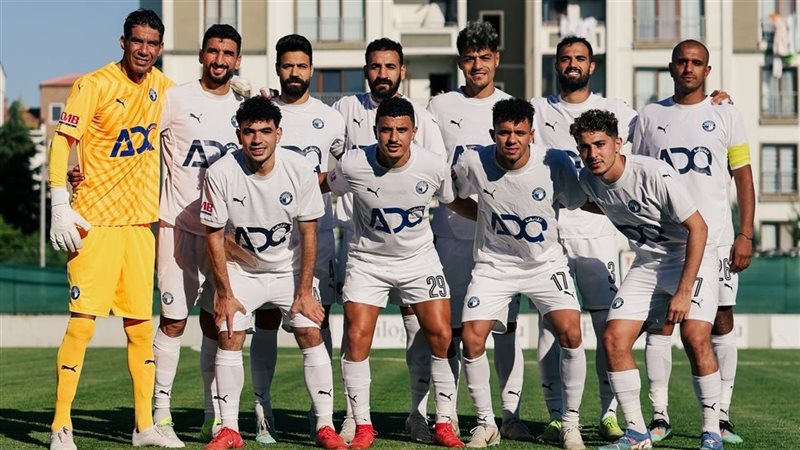 بيراميدز، فيتو