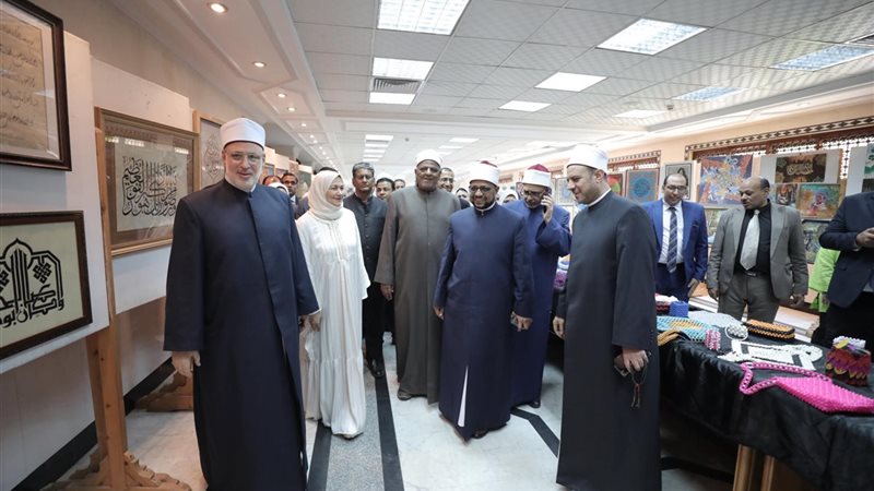 قيادات الأزهر يفتتحون