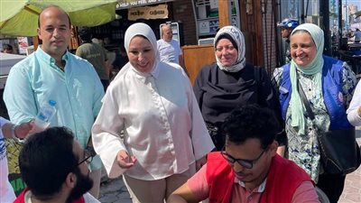 وكيل وزارة الصحة بالإسكندرية يتابع جهود الفرق الطبية باحتفالات العيد القومي 