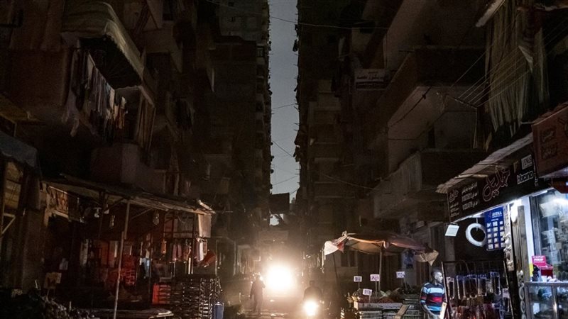 انقطاع الكهرباء وسكان
