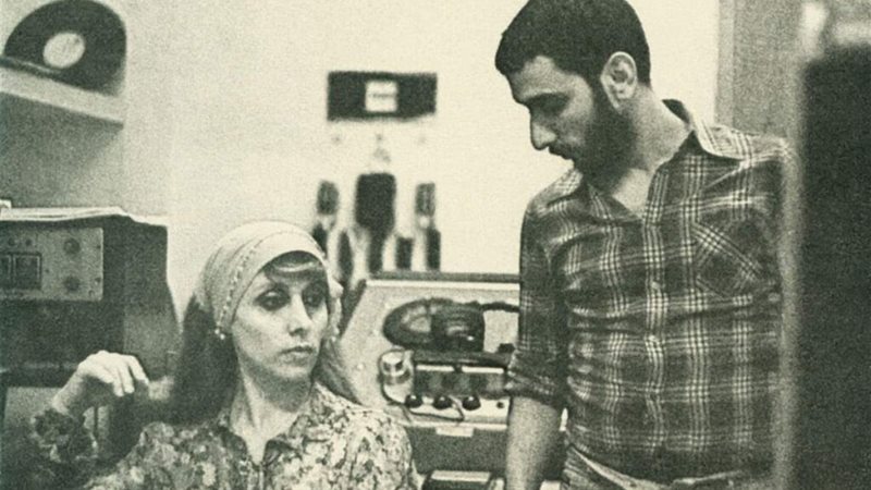 فيروز
