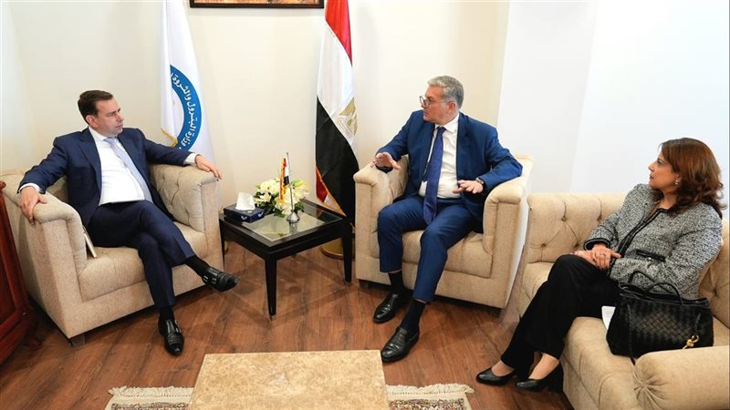 البترول، فيتو 