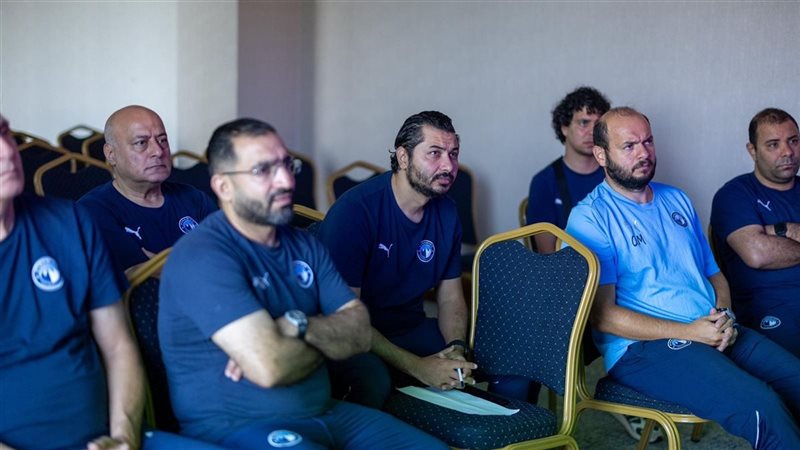 بيراميدز. فيتو