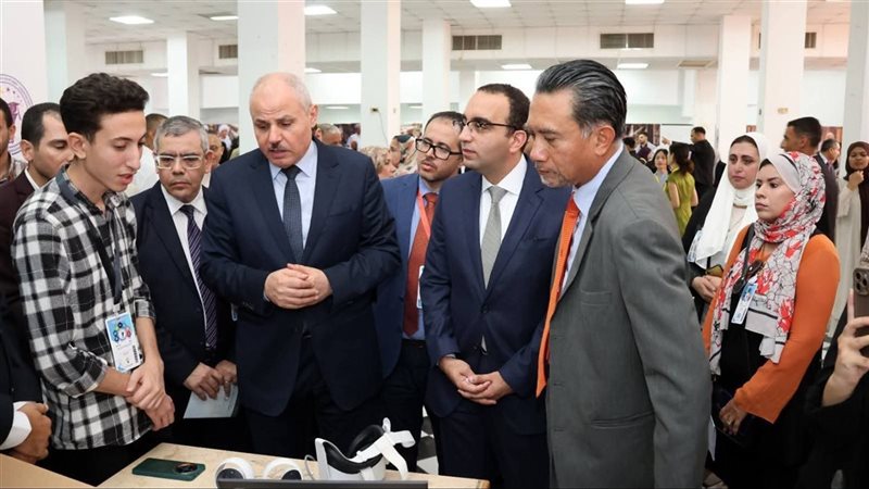 جانب من فعاليات المعرض،
