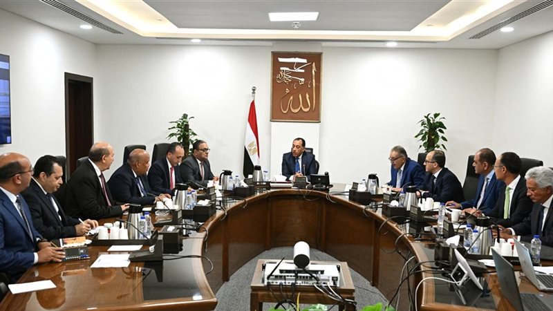 خلال الاجتماع مع