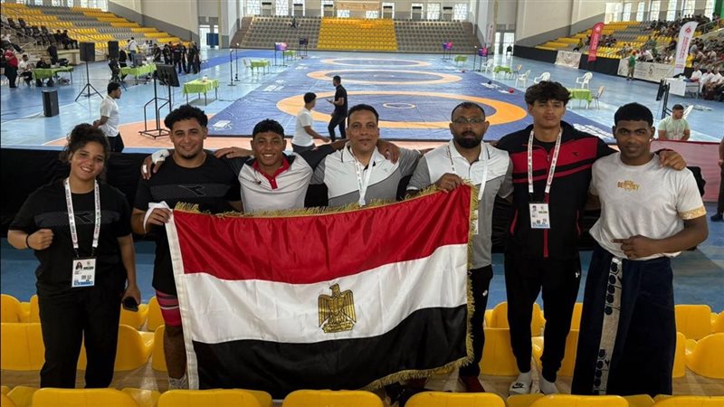 منتخب المصارعة، فيتو