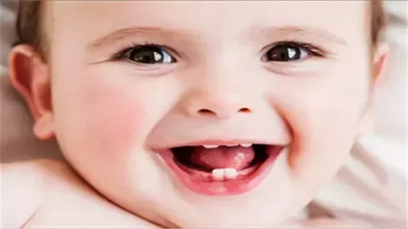 أعراض التسنين 