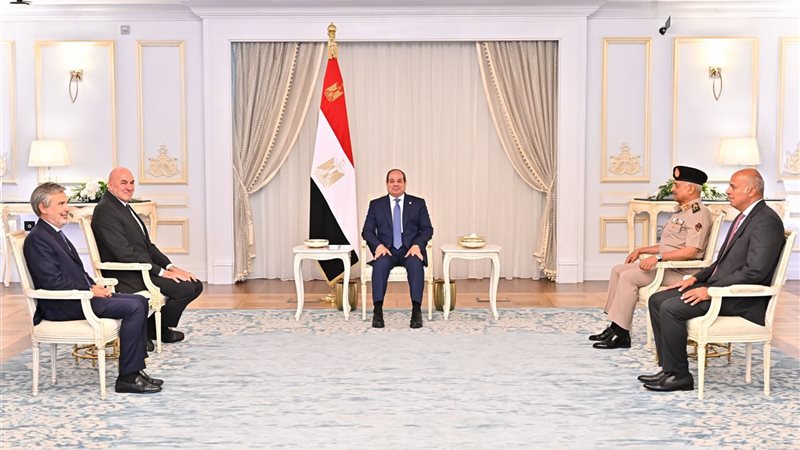 اجتماع الرئيس عبدالفتاح
