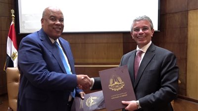 توقيع بروتوكول تعاون بين غرفة القاهرة ومصلحة الجمارك 