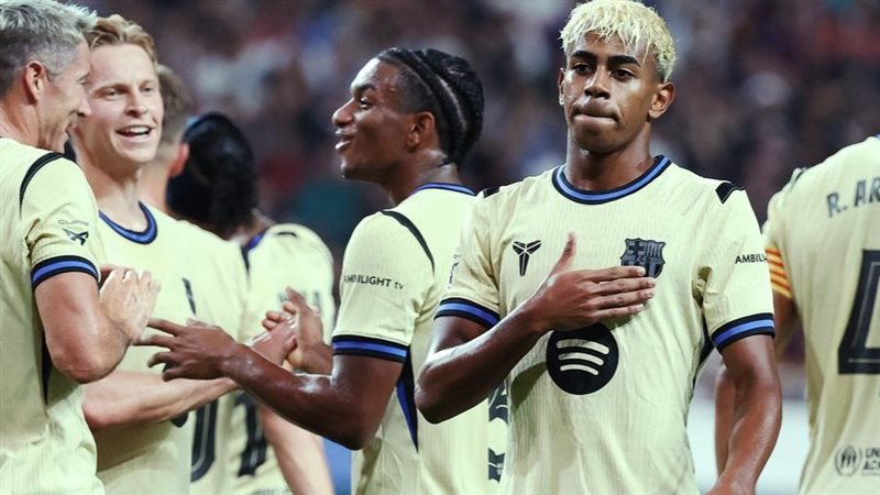 لامين يامال، فيتو